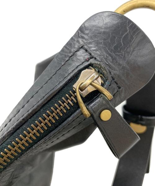 BALLY（バリー）BALLY (バリー) ハーフムーン型レザーショルダーバッグ ブラックの古着・服飾アイテム