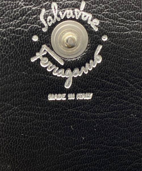 Salvatore Ferragamo（サルヴァトーレ フェラガモ）Salvatore Ferragamo (サルヴァトーレ フェラガモ) 2つ折り財布 ブラックの古着・服飾アイテム