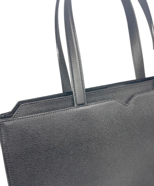 Valextra（ヴァレクストラ）Valextra (ヴァレクストラ) V-Line Horizontal Shopping Bag Vライン ホリゾンタル ショッピングバッグ ブラックの古着・服飾アイテム