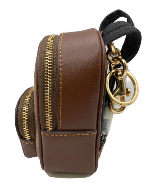 COACH（コーチ）COACH (コーチ) バッグパックチャーム ブラウン 未使用品の古着・服飾アイテム