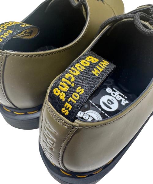 Dr.Martens（ドクターマーチン）Dr.Martens (ドクターマーチン) A BATHING APE (アベイシングエイプ) 3ホールシューズ オリーブ サイズ:UK9.5の古着・服飾アイテム