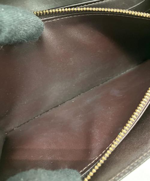 LOUIS VUITTON（ルイ ヴィトン）LOUIS VUITTON (ルイ ヴィトン) ポルトフォイユ・サラ　ヴェルニ アマラントの古着・服飾アイテム