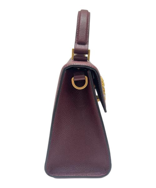 VALENTINO（ヴァレンティノ）VALENTINO (ヴァレンティノ) ガラヴァーニ Vスリング ジュエルロゴ グレインカーフスキン スモール ハンドバッグ/ZW2B0T85PCH_DYE ボルドー サイズ:UNIの古着・服飾アイテム