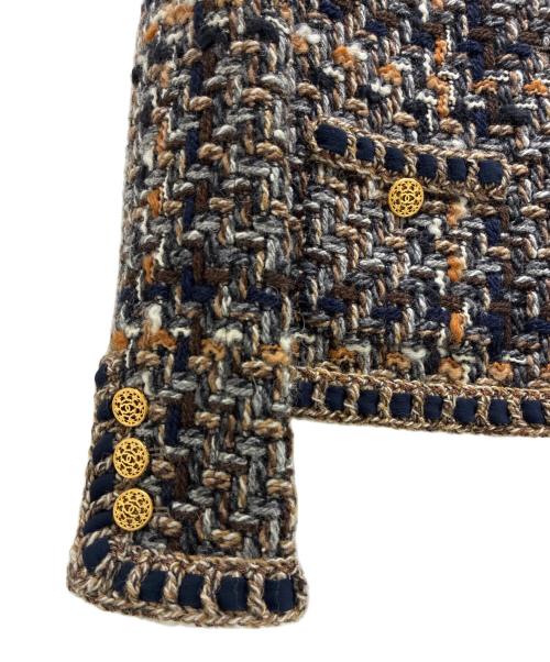 CHANEL（シャネル）CHANEL (シャネル) ココマークボタンツイードジャケット ブラウン サイズ:38の古着・服飾アイテム