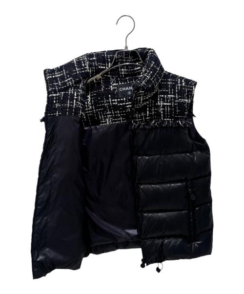 CHANEL（シャネル）CHANEL (シャネル) ココネージュ ツイード ダウンベスト ブラック サイズ:36の古着・服飾アイテム