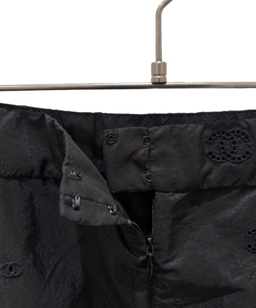 CHANEL（シャネル）CHANEL (シャネル) P60 ココマークミドル丈シルクスカート ブラック サイズ:38の古着・服飾アイテム