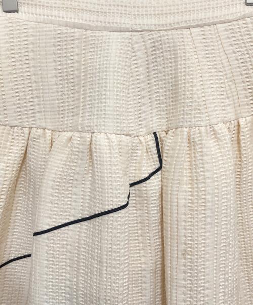 CHANEL（シャネル）CHANEL (シャネル) フレアスカート アイボリー サイズ:40の古着・服飾アイテム