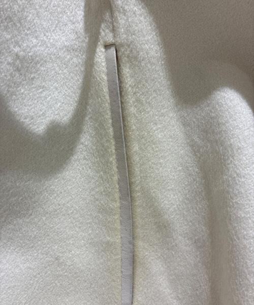 LORO PIANA（ロロピアーナ）LORO PIANA (ロロピアーナ) カシミヤファーポンチョ ベージュ サイズ:-の古着・服飾アイテム