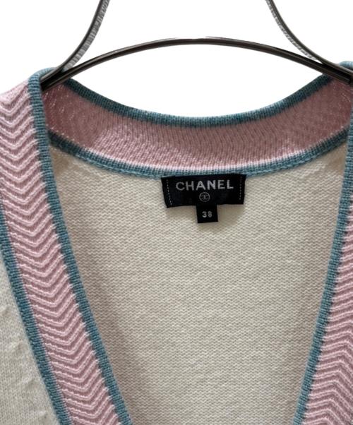 CHANEL（シャネル）CHANEL (シャネル) P56 獅子（ライオン） ボタンカーディガン アイボリー サイズ:38の古着・服飾アイテム