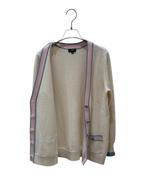 CHANEL（シャネル）CHANEL (シャネル) P56 獅子（ライオン） ボタンカーディガン アイボリー サイズ:38の古着・服飾アイテム