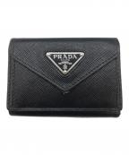 PRADAプラダ）の古着「サフィアーノ　3つ折り財布」｜ブラック