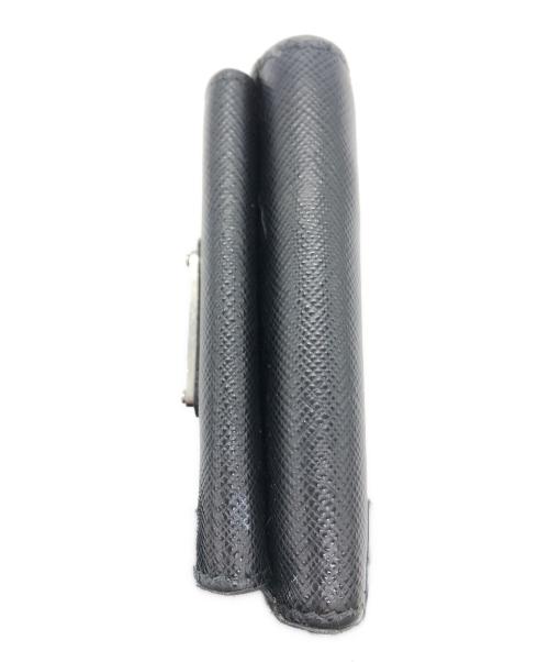 PRADA（プラダ）PRADA (プラダ) サフィアーノ　3つ折り財布 ブラックの古着・服飾アイテム