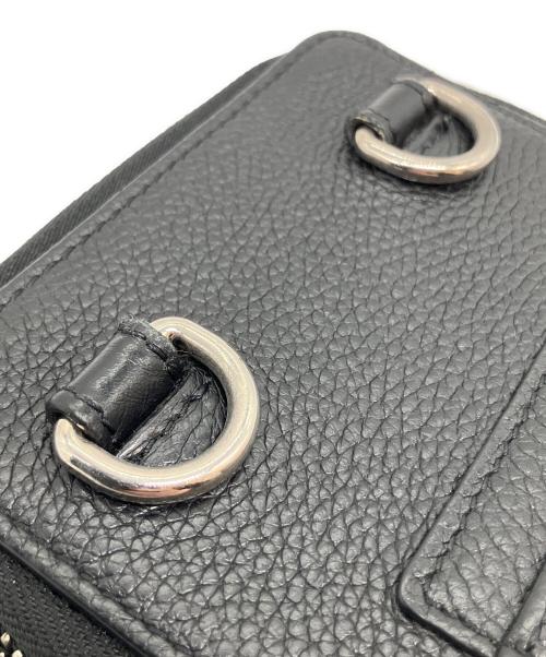 BURBERRY（バーバリー）BURBERRY (バーバリー) ショルダーバッグ ブラックの古着・服飾アイテム