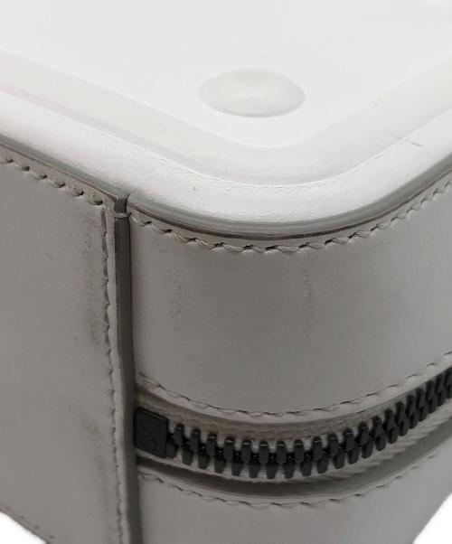 DOLCE & GABBANA（ドルチェ＆ガッバーナ）DOLCE & GABBANA (ドルチェ＆ガッバーナ) クロスボディバッグ ホワイトの古着・服飾アイテム