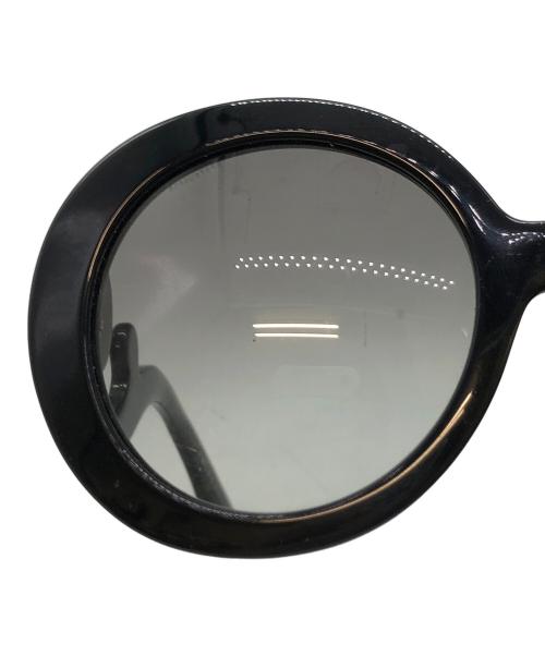 PRADA（プラダ）PRADA (プラダ) ミニマルバロック サングラス ブラック サイズ:55□22-135の古着・服飾アイテム