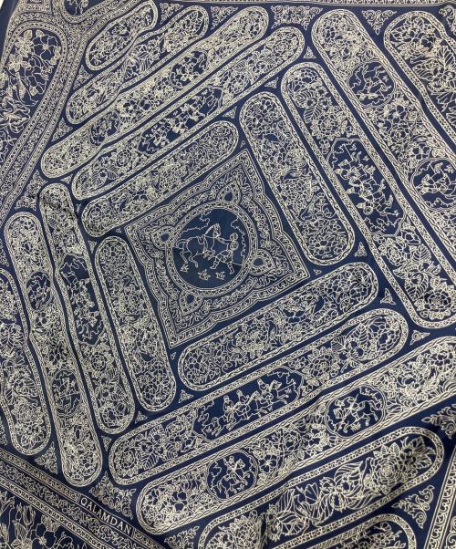 HERMES（エルメス）HERMES (エルメス) スカーフ ネイビーの古着・服飾アイテム