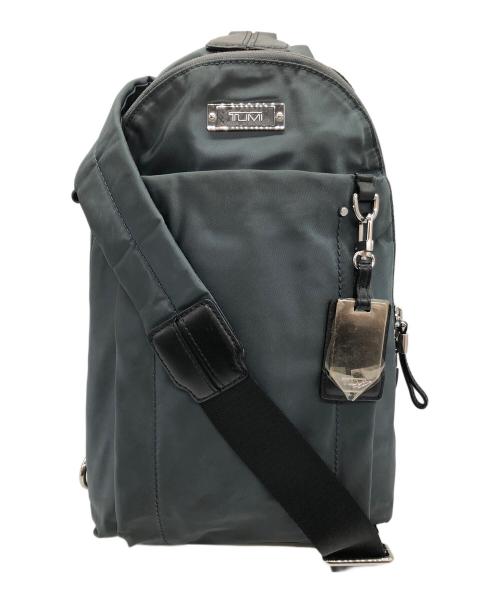 TUMI（トゥミ）TUMI (トゥミ) VOYAGUER BRIVE SLING BACKPAC グレーの古着・服飾アイテム