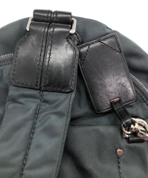 TUMI（トゥミ）TUMI (トゥミ) VOYAGUER BRIVE SLING BACKPAC グレーの古着・服飾アイテム