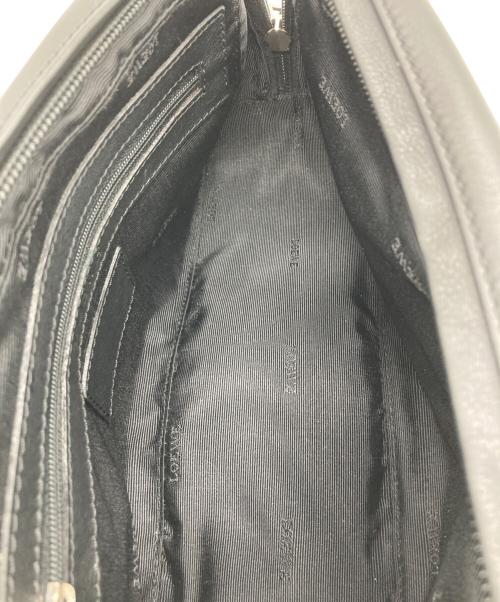 LOEWE（ロエベ）LOEWE (ロエベ) クラッチバッグ ブラックの古着・服飾アイテム