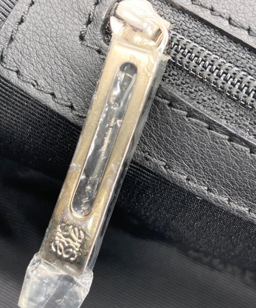 LOEWE（ロエベ）LOEWE (ロエベ) クラッチバッグ ブラックの古着・服飾アイテム