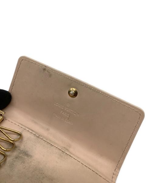 LOUIS VUITTON（ルイ ヴィトン）LOUIS VUITTON (ルイ ヴィトン) LOUIS VUITTON　モノグラム・ヴェルニ　ミュルティクレ4　キーケースの古着・服飾アイテム