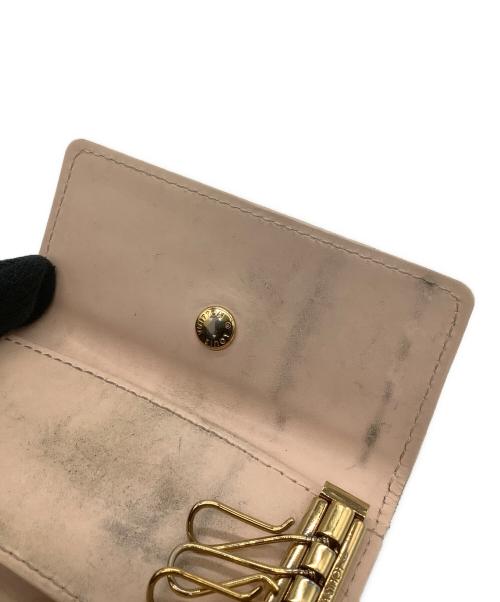 LOUIS VUITTON（ルイ ヴィトン）LOUIS VUITTON (ルイ ヴィトン) LOUIS VUITTON　モノグラム・ヴェルニ　ミュルティクレ4　キーケースの古着・服飾アイテム