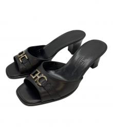 Salvatore Ferragamo（サルヴァトーレ フェラガモ）の古着「サンダル」｜ブラック
