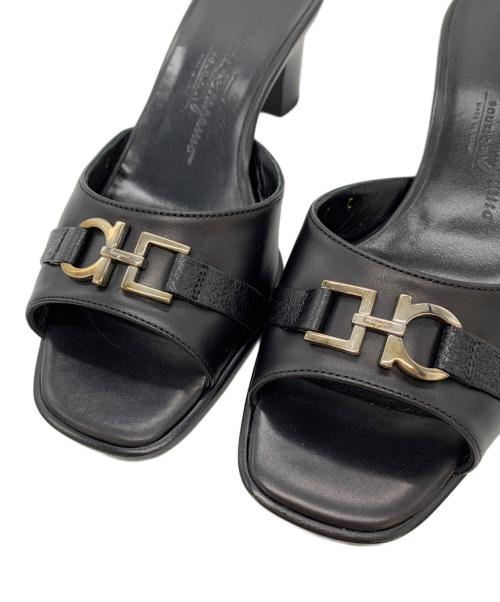 Salvatore Ferragamo（サルヴァトーレ フェラガモ）Salvatore Ferragamo (サルヴァトーレ フェラガモ) サンダル ブラック サイズ:5の古着・服飾アイテム