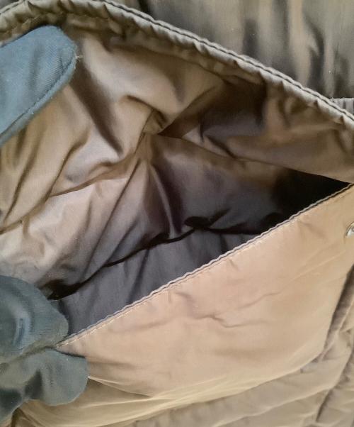 MONCLER（モンクレール）MONCLER (モンクレール) ダウンコート ブラウンの古着・服飾アイテム