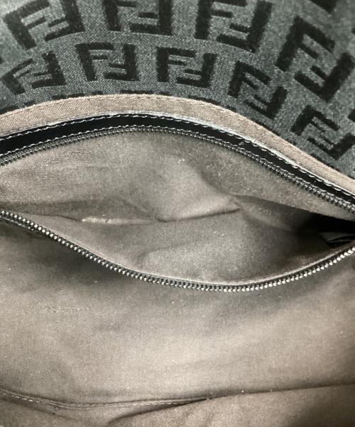 FENDI（フェンディ）FENDI (フェンディ) FENDI   ズッキーノ　マンマバケット　ショルダーバッグ ブラックの古着・服飾アイテム