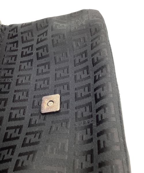 FENDI（フェンディ）FENDI (フェンディ) FENDI   ズッキーノ　マンマバケット　ショルダーバッグ ブラックの古着・服飾アイテム