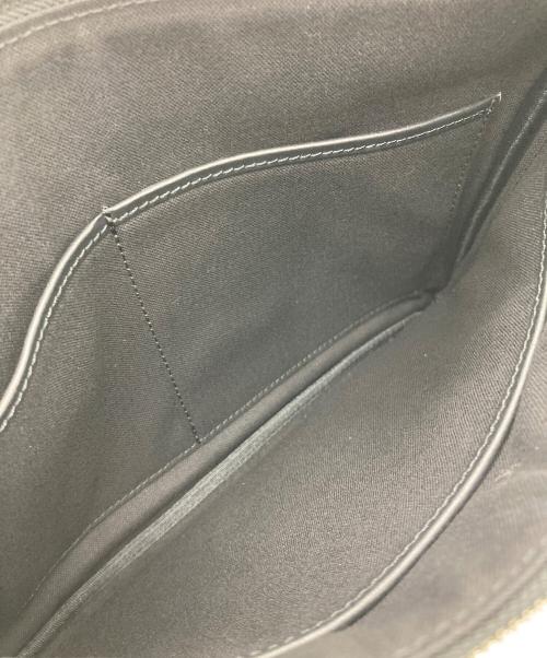 YUHAKU（ユハク）YUHAKU (ユハク) クラッチバッグ ブラックの古着・服飾アイテム