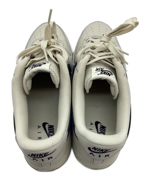 NIKE（ナイキ）NIKE (ナイキ) ローカットスニーカー/エア フォース 1 '07 LV8 200LTKAKI/BLK ライトベージュ サイズ:30cmの古着・服飾アイテム