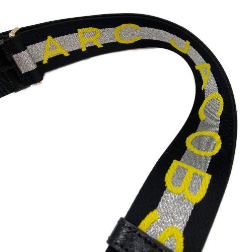 MARC JACOBS（マークジェイコブズ）MARC JACOBS (マークジェイコブズ) スナップショットショルダーバッグ ホワイト×ベージュの古着・服飾アイテム