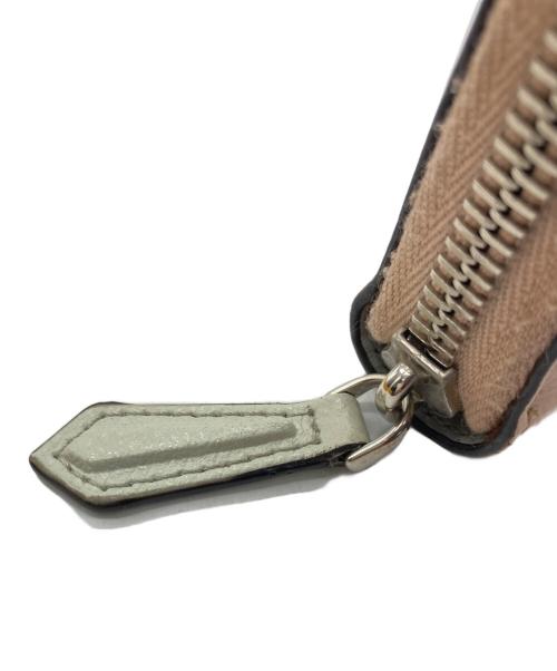 FENDI（フェンディ）FENDI (フェンディ) ZIP AROUND WALLETの古着・服飾アイテム