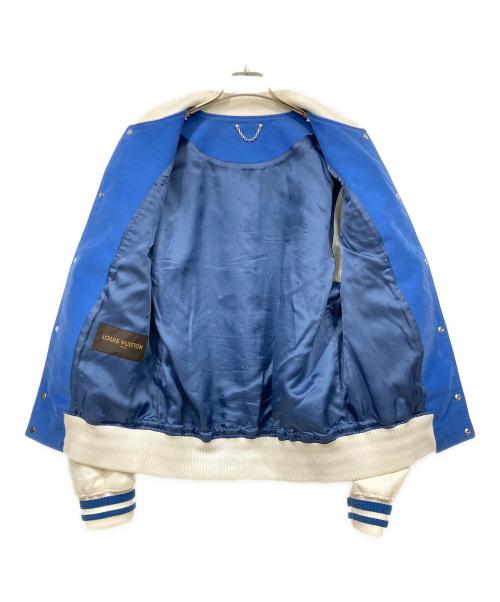 LOUIS VUITTON（ルイ ヴィトン）LOUIS VUITTON (ルイ ヴィトン) ロゴワッペン スタジャン ブルー×ホワイト サイズ:SIZE 50の古着・服飾アイテム