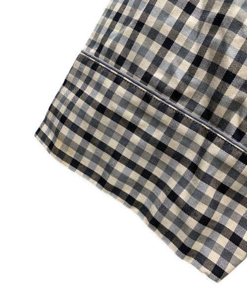 Burberry's（バーバリー）Burberry's (バーバリー) コート ホワイト×ブラック サイズ:Lの古着・服飾アイテム