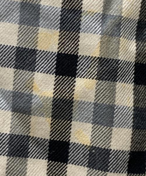 Burberry's（バーバリー）Burberry's (バーバリー) コート ホワイト×ブラック サイズ:Lの古着・服飾アイテム