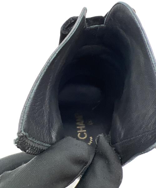 CHANEL（シャネル）CHANEL (シャネル) ショートブーツ ブラック サイズ:351/2の古着・服飾アイテム