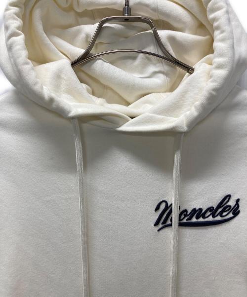 MONCLER（モンクレール）MONCLER (モンクレール) FELPA CON CAPPUCCIO ホワイト サイズ:Sの古着・服飾アイテム
