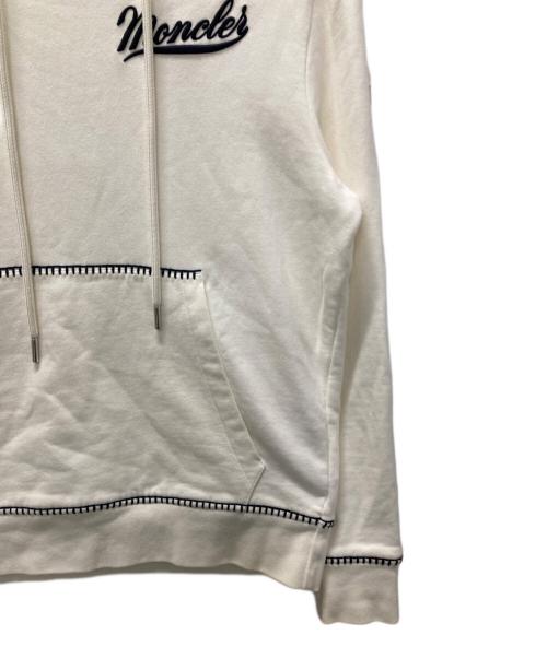 MONCLER（モンクレール）MONCLER (モンクレール) FELPA CON CAPPUCCIO ホワイト サイズ:Sの古着・服飾アイテム