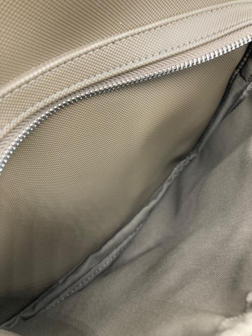LACOSTE（ラコステ）LACOSTE (ラコステ) クラシックバックパック ベージュの古着・服飾アイテム