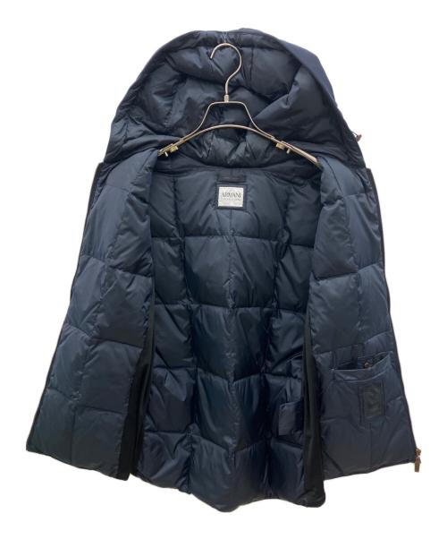 ARMANI COLLEZIONI（アルマーニ コレツィオーニ）ARMANI COLLEZIONI (アルマーニ コレツィオーニ) フーデットダウンベスト ネイビー サイズ:38の古着・服飾アイテム