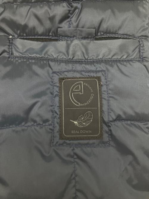 ARMANI COLLEZIONI（アルマーニ コレツィオーニ）ARMANI COLLEZIONI (アルマーニ コレツィオーニ) フーデットダウンベスト ネイビー サイズ:38の古着・服飾アイテム