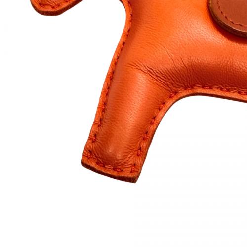 HERMES（エルメス）HERMES (エルメス) ロデオチャームPM/ロデオPM オレンジポピー/クレ/テールバテュー サイズ:PMの古着・服飾アイテム