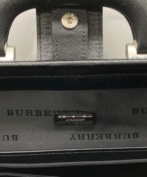 BURBERRY（バーバリー）BURBERRY (バーバリー) ダレスバッグ ブラックの古着・服飾アイテム