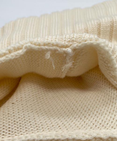 BLUE LABEL CRESTBRIDGE（ブルーレーベルクレストブリッジ）BLUE LABEL CRESTBRIDGE (ブルーレーベルクレストブリッジ) タートルネックニット アイボリー サイズ:38の古着・服飾アイテム