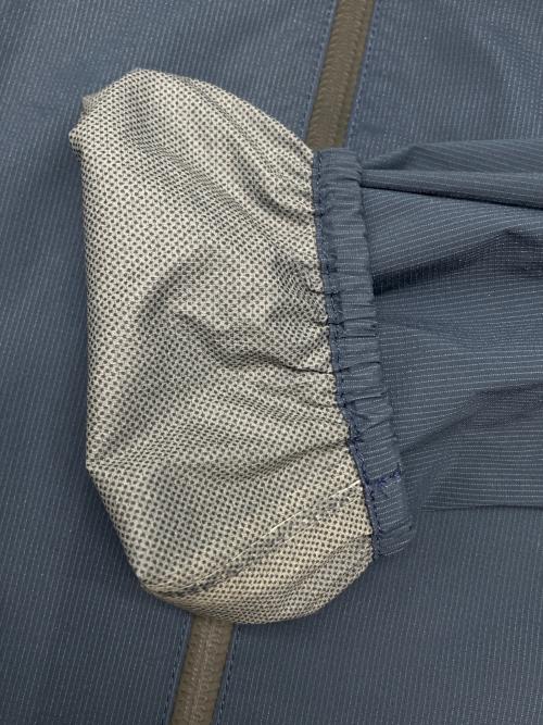 and wander（アンドワンダー）and wander (アンドワンダー) light rain jacket ネイビー サイズ:4の古着・服飾アイテム