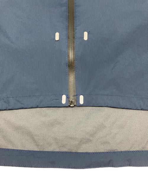 and wander（アンドワンダー）and wander (アンドワンダー) light rain jacket ネイビー サイズ:4の古着・服飾アイテム