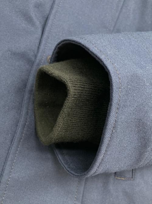 CANADA GOOSE（カナダグース）CANADA GOOSE (カナダグース) ダウンジャケット ネイビー サイズ:Lの古着・服飾アイテム